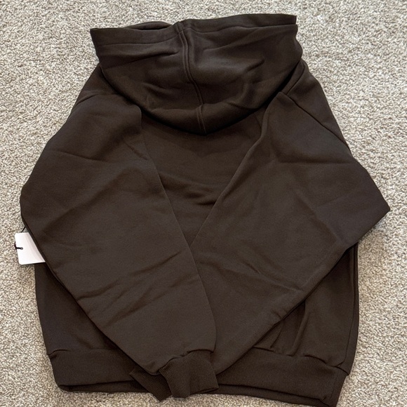 Alo Accolade Hoodie - Picture 7 of 10